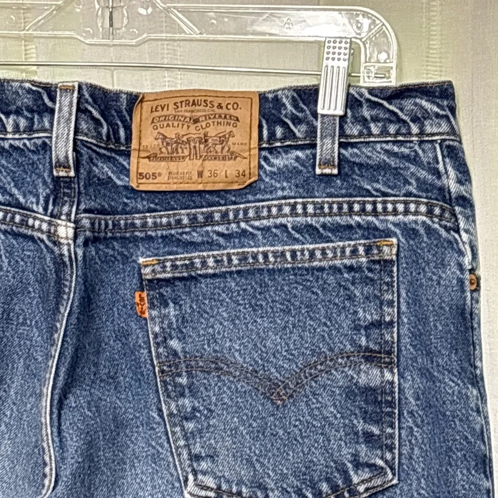 Vintage Levis 505 Jeans Mens 36x34 Blue Regular Straight Medium Wash Denim